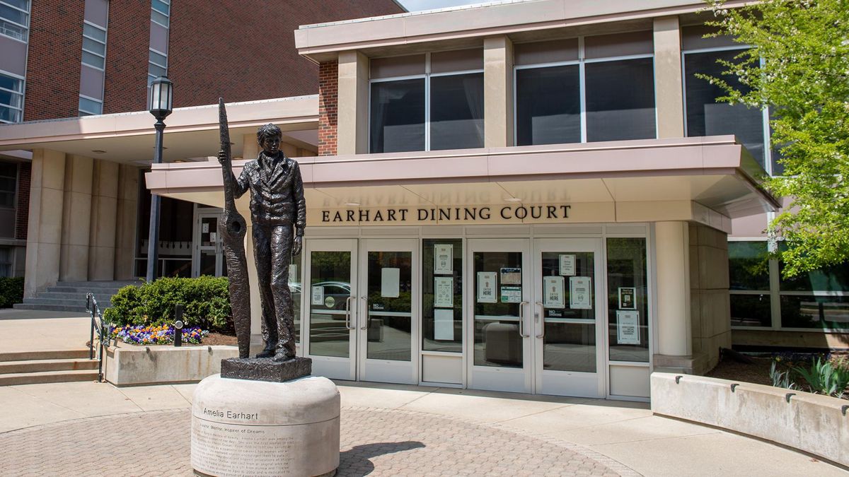 Earhart Dining Court