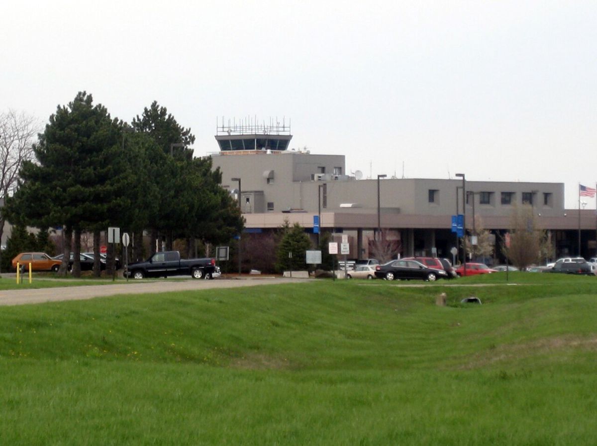 Capital Region International Airport (LAN) — the small airport 20 minutes away