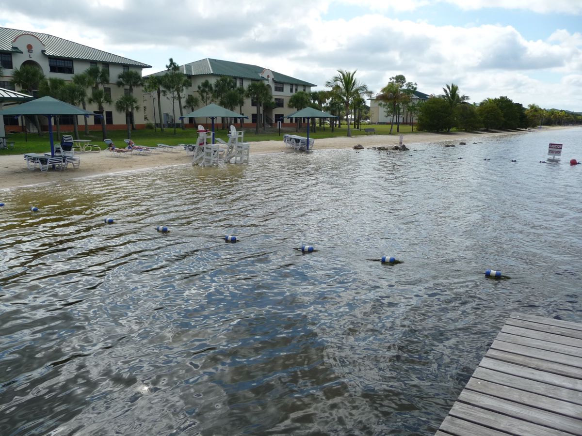 North Lake Village