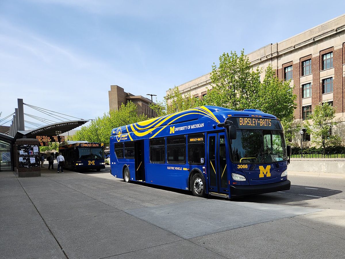 U-M Transit (Blue Bus)