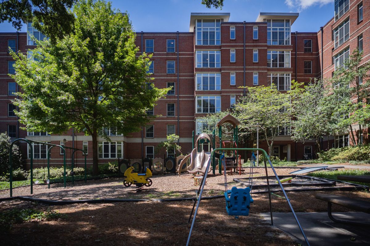 Tenth and Home (Graduate Housing)