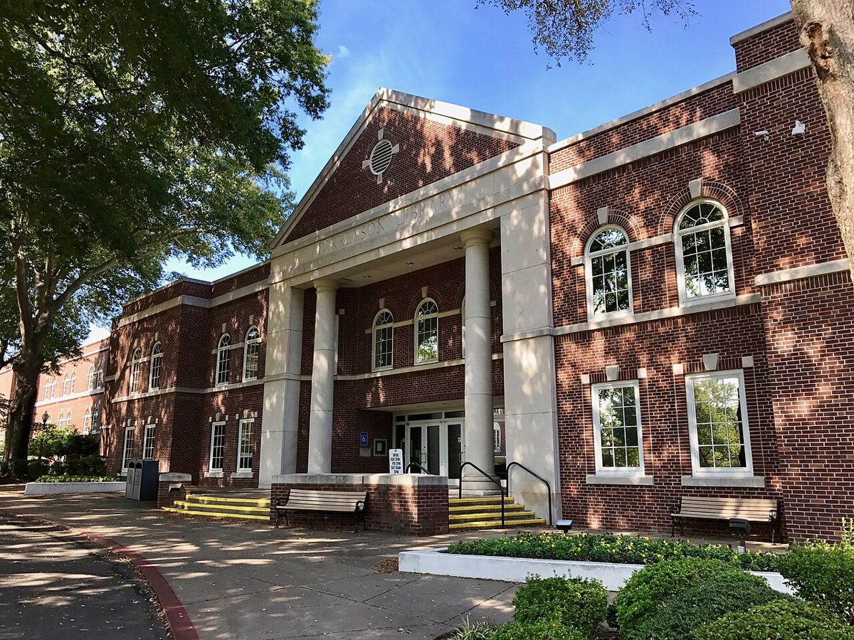 Starbucks (Torreyson Library)